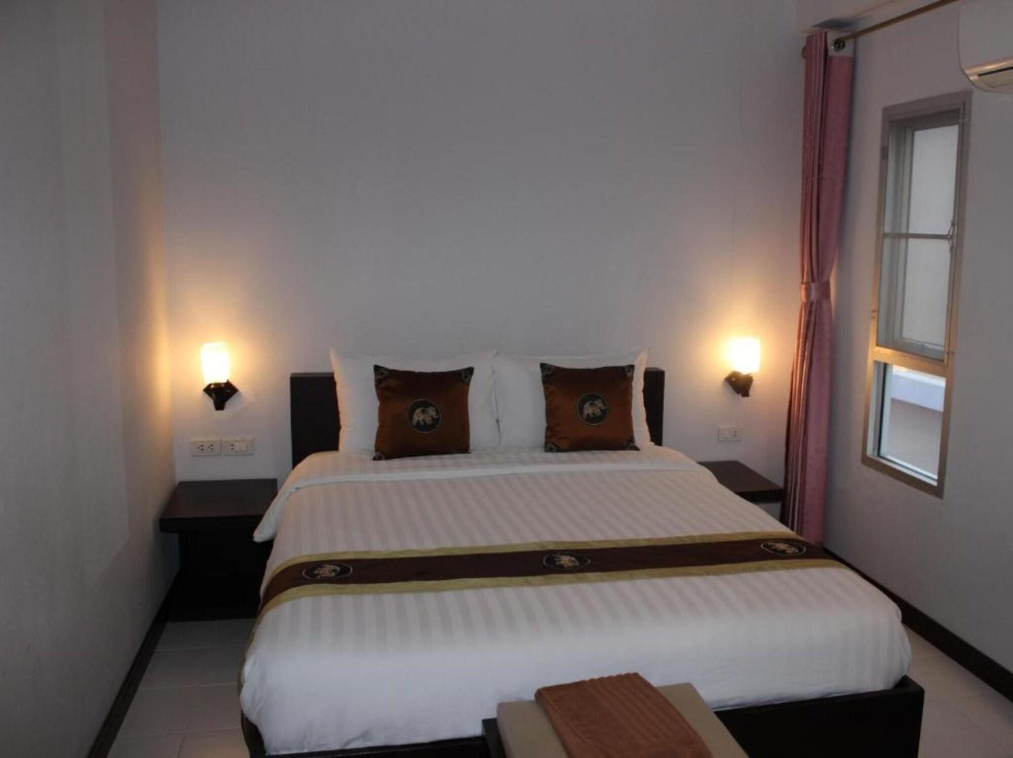 Ck Residence Pattaya Bagian luar foto